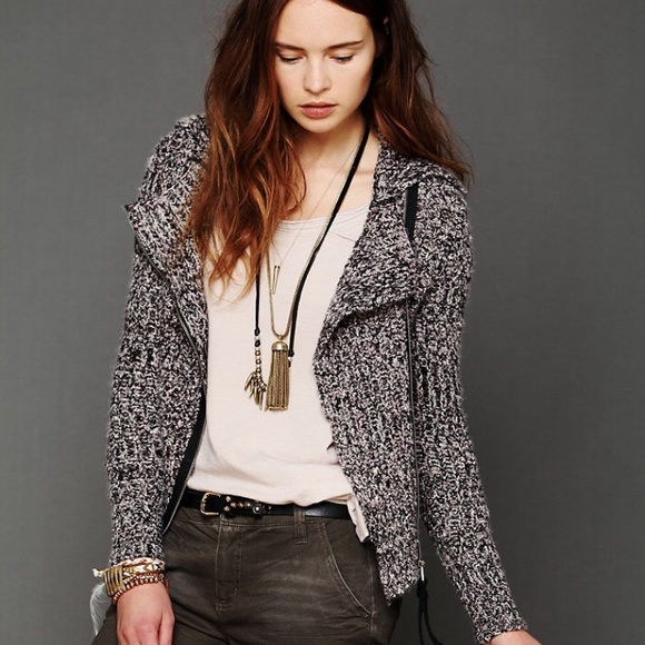🎉HP 11/27🎉 Free People Sweater Jacket - Picture 1 of 8